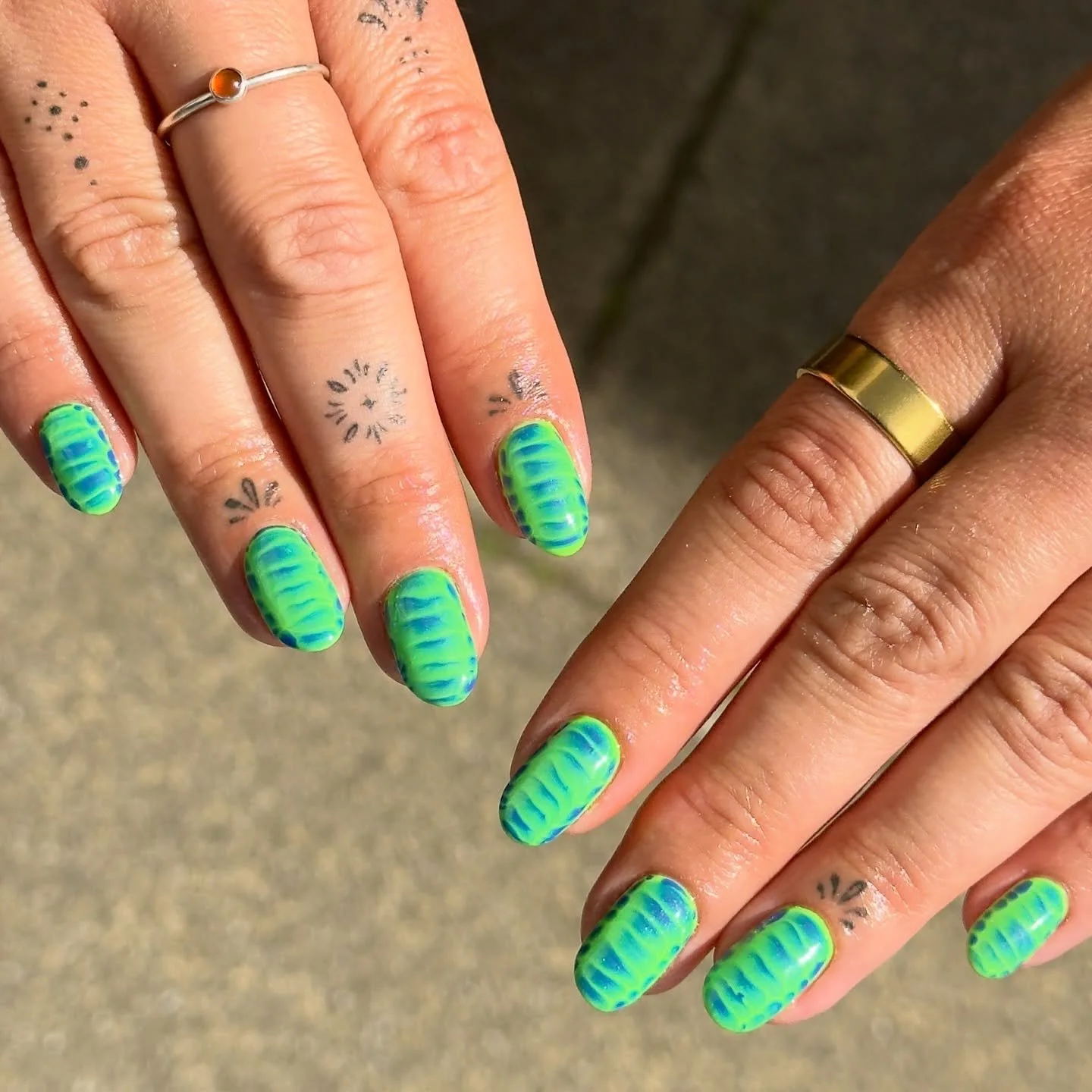 Summer nails are well &amp; truly here 🙌☀️

Obsessing over this croccy print set from our @lauren_thatnailstudio 😍

#nailart #summernails #holidaynails #cheshire #wilmslownails
