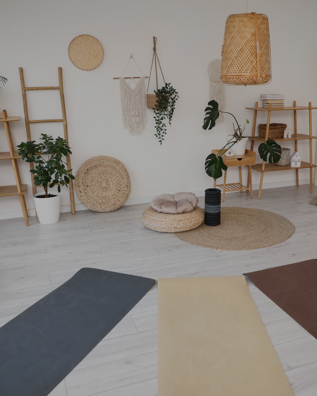 Backbrend yoga for one-on-one, groups and companies in Helsinki, Vantaa and Espoo