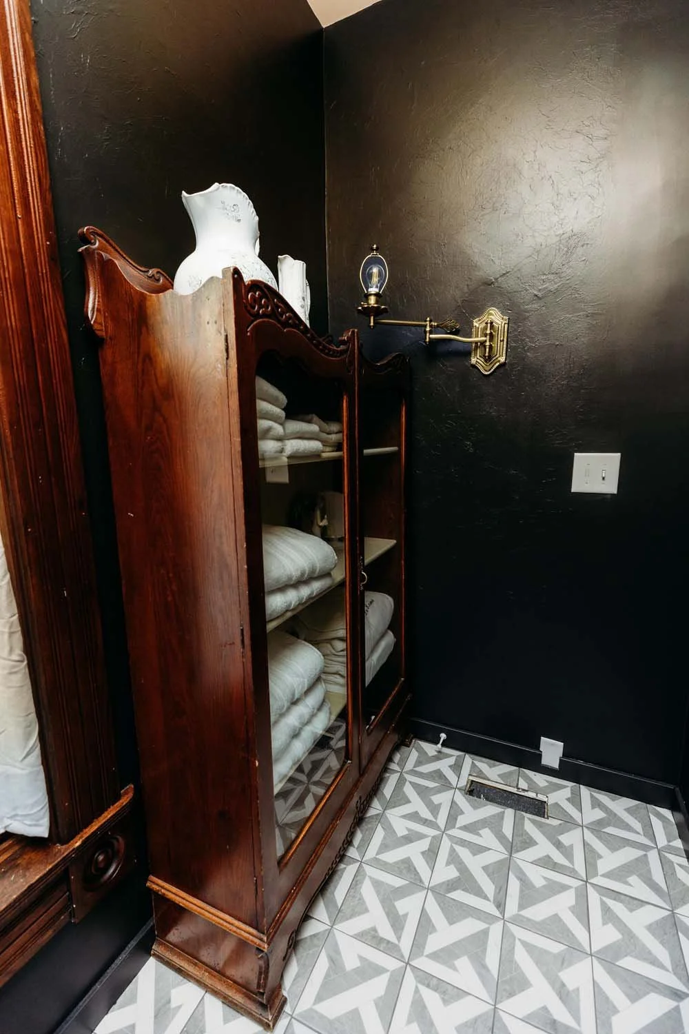 Stay_Lotus Bathroom.jpg