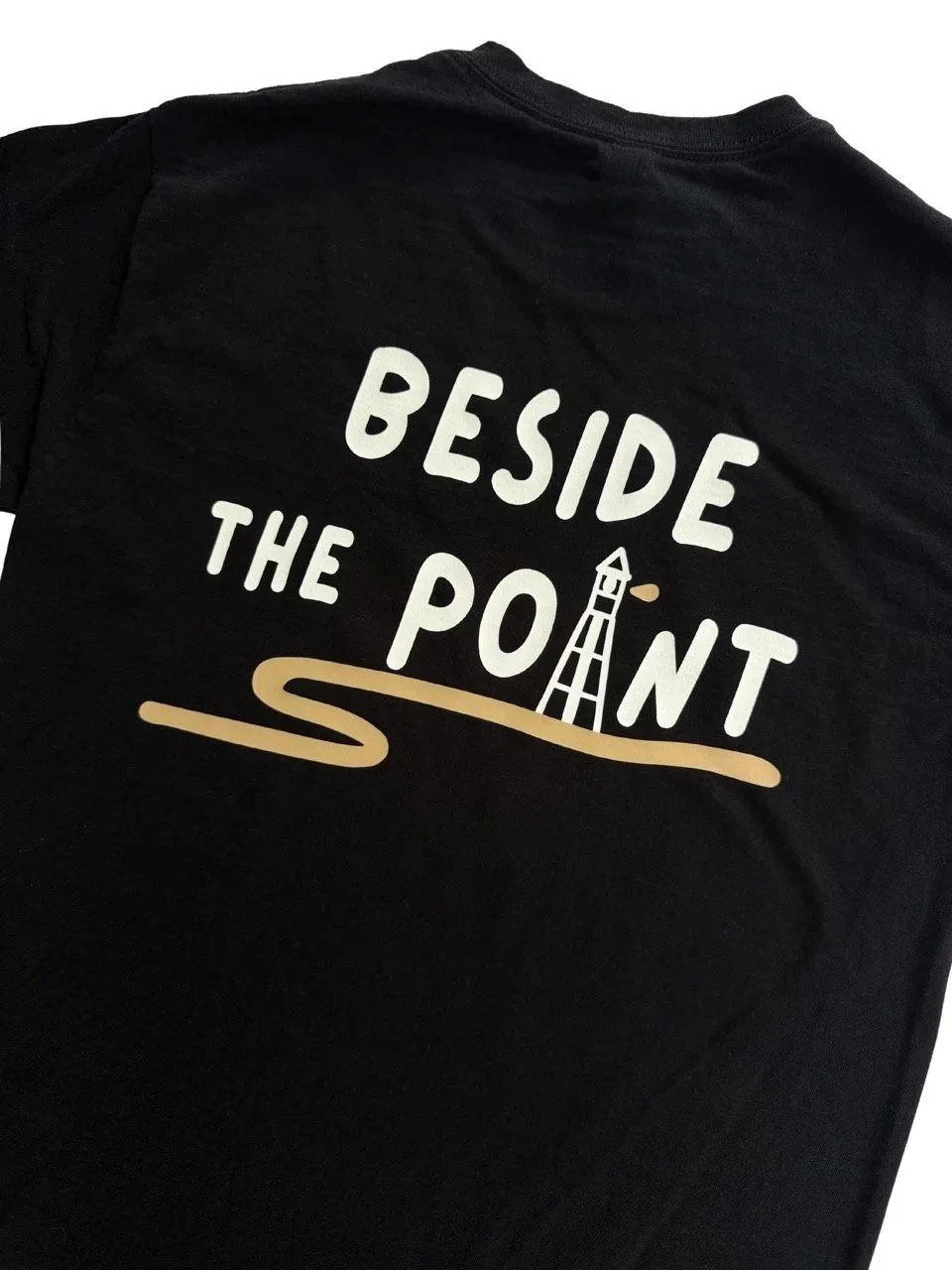 beside the point cliffs tee black close up
