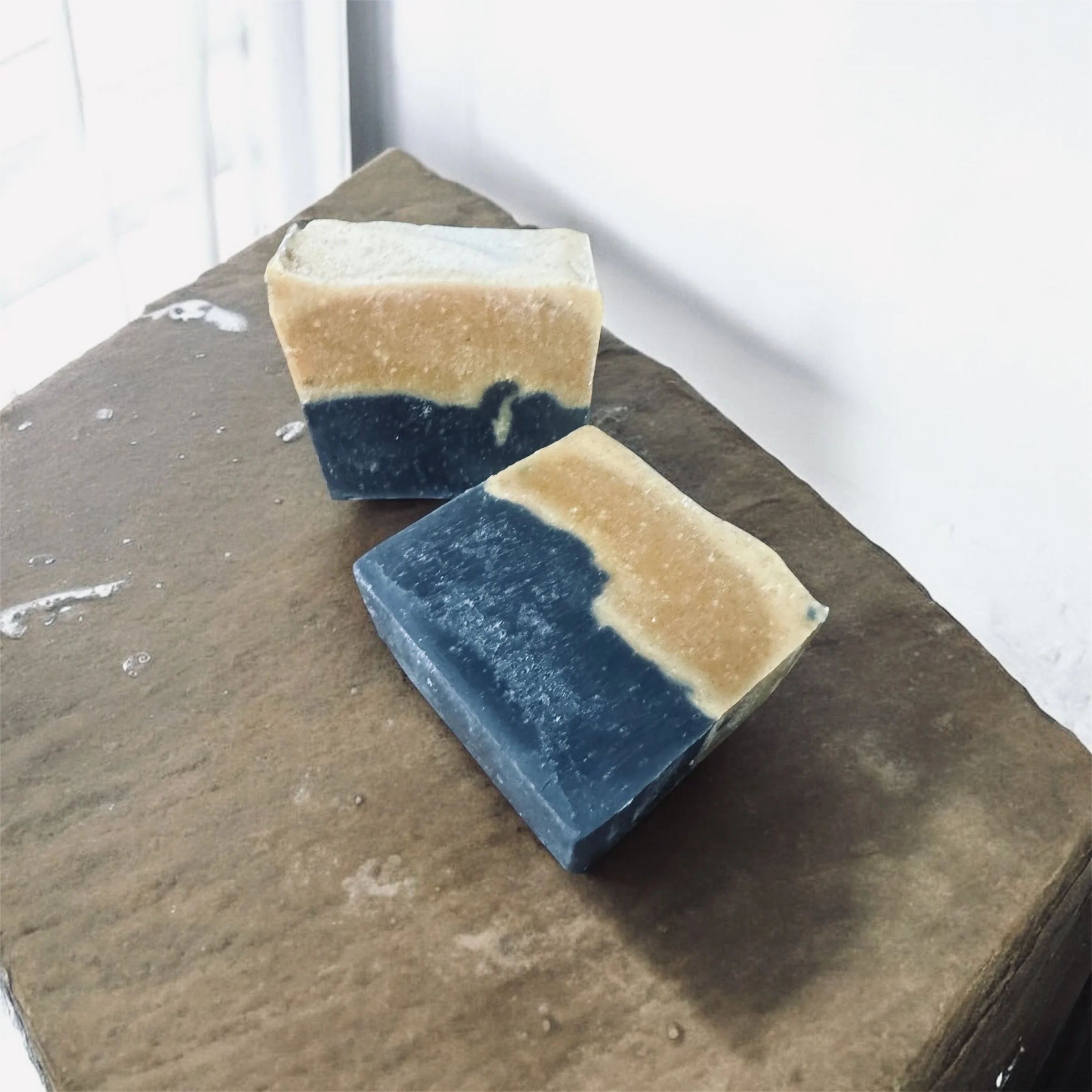 Golden Eclipse: Turmeric, Activated Charcoal, and Lemongrass Essential Oils.