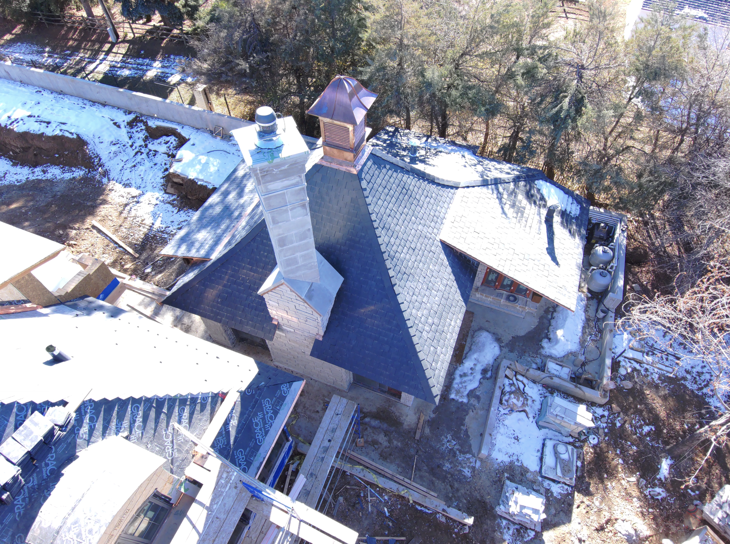 Lux house roof repair