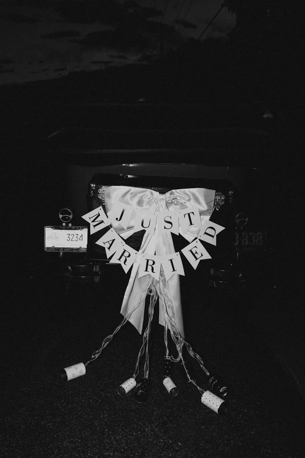 A breathtaking display of luxury wedding florals by Blooms by Tesla for a high-end celebration in Alpine, Utah. This design features a lush, romantic blend of creamy white roses, soft blush peonies, and delicate sweet peas, creating a timeless pink a