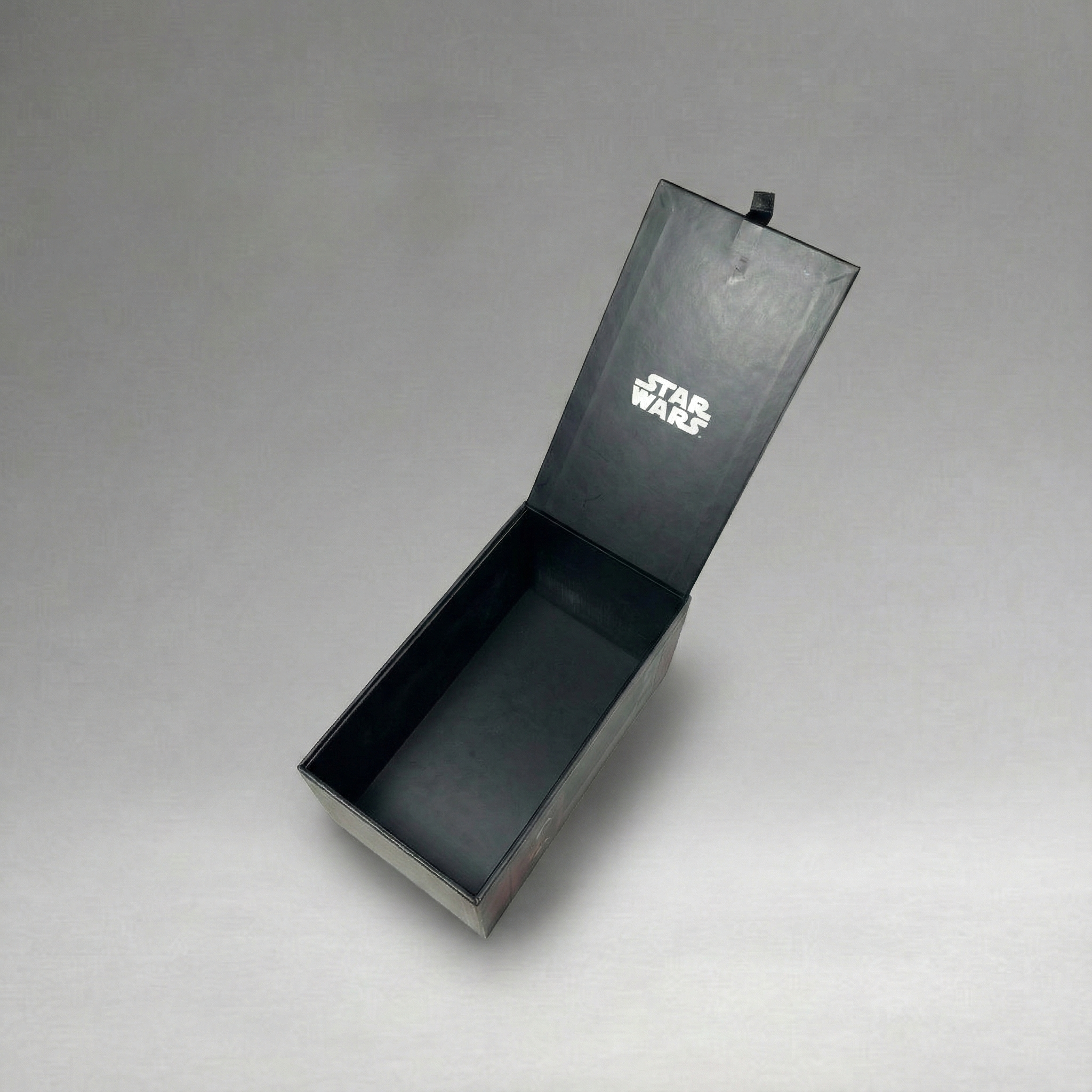 bb8 empty rigid box.png