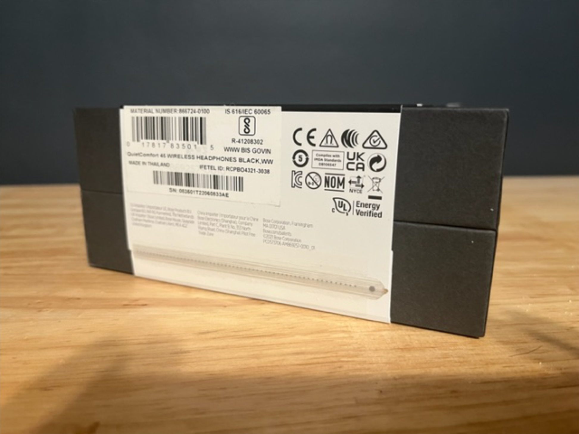 Bose HeadPhones Unboxing-2.png