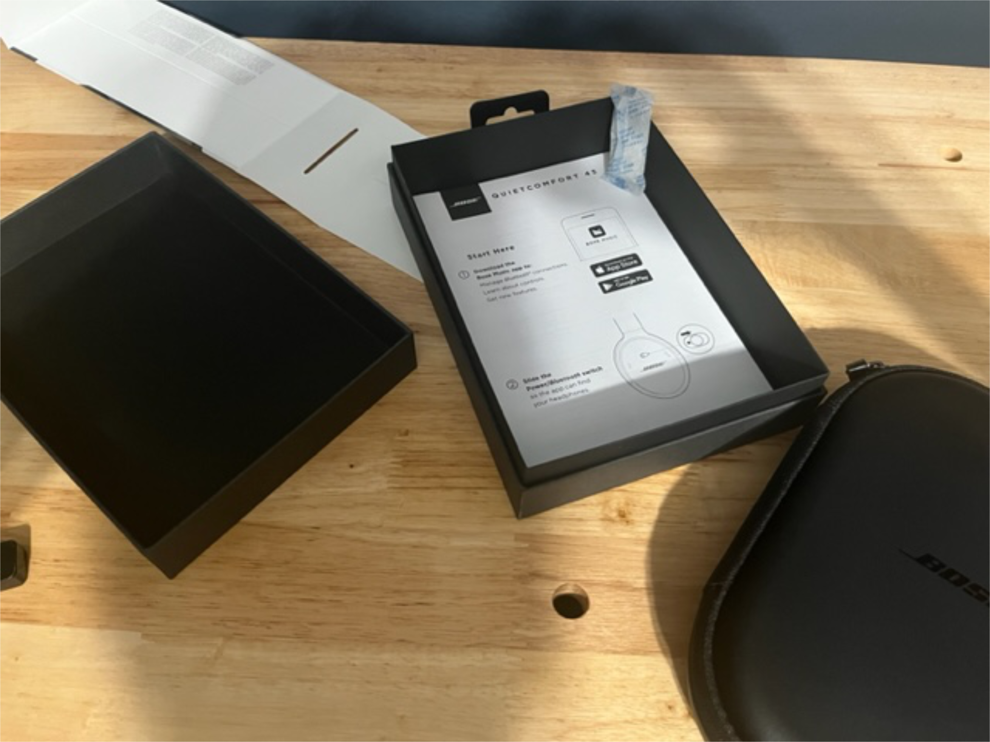 Bose HeadPhones Unboxing-5.png