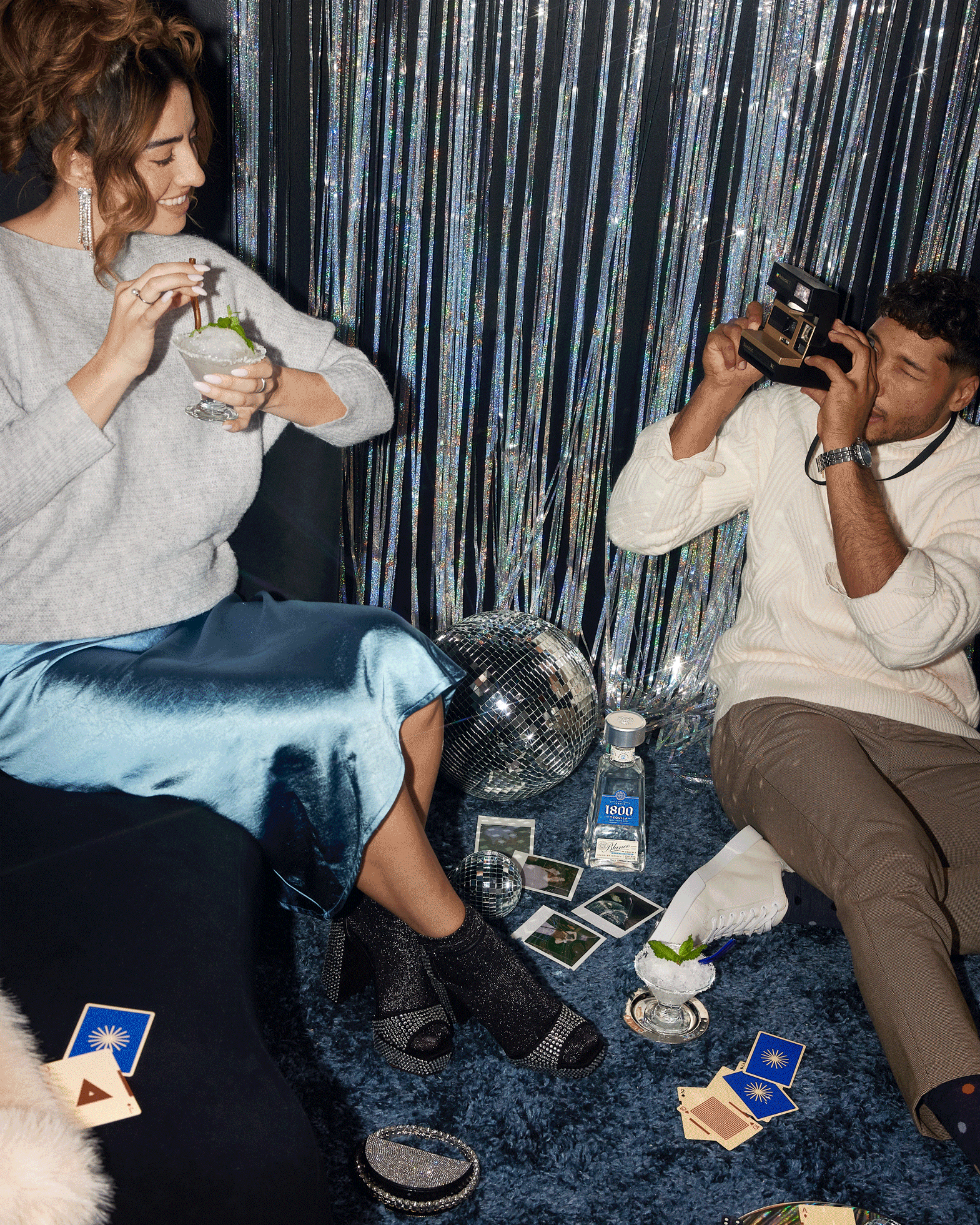 WEBSNOWGLOBE_GIF1 copy.gif