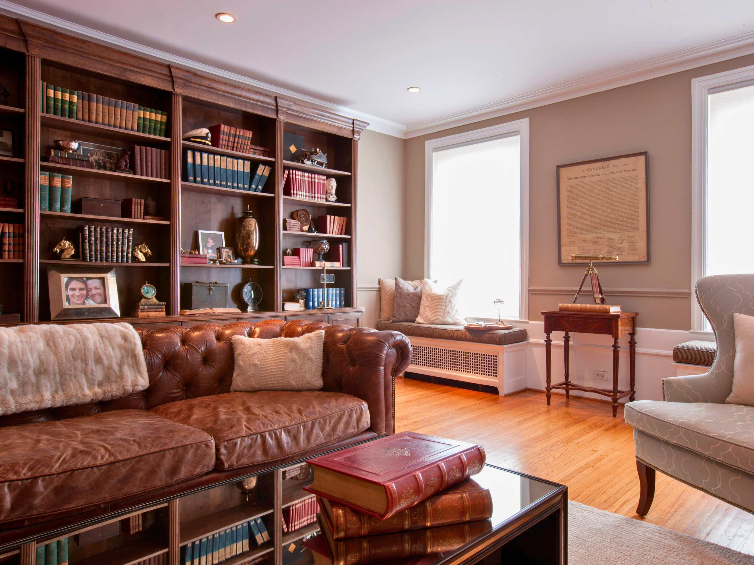 Living Room Apartment.png