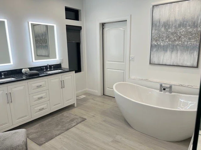 Duncan Main Bath.jpg