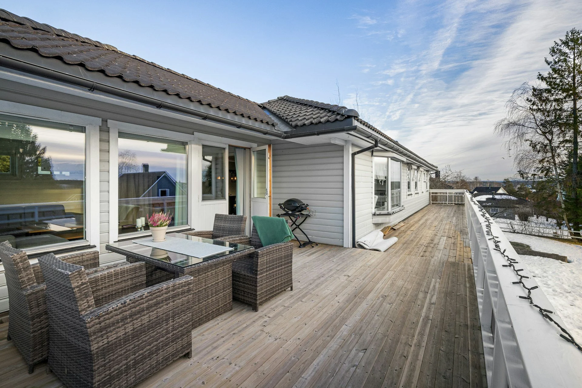 The Pros of Composite Deck Installation in Longmont Yards
