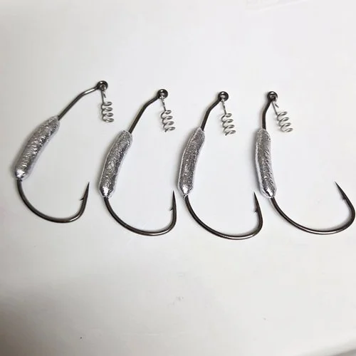 Weighted Twistlock Hooks: Perfect Bait Alignment.