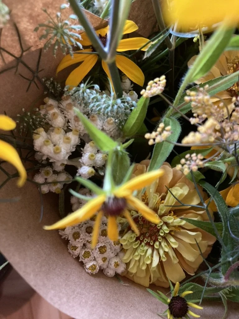 A la Carte Bouquet- Thursday Pick-up