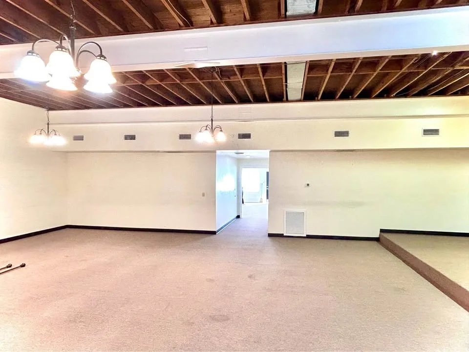 222 W. Monroe St. Interior - multi-pupose room