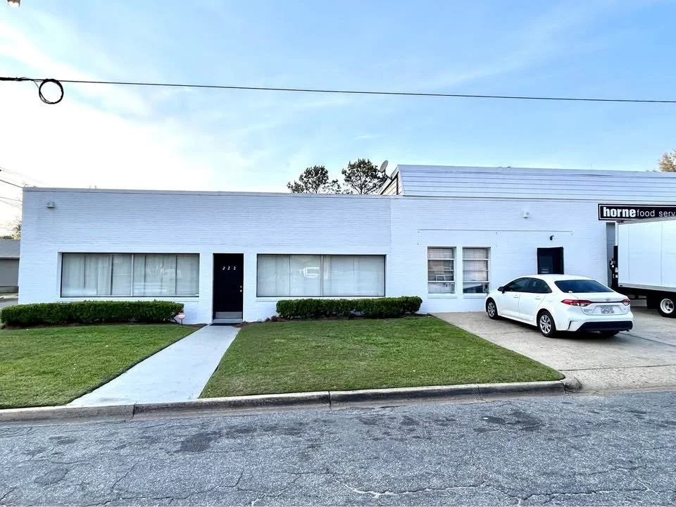 222 W. Monroe St. Exterior - street view