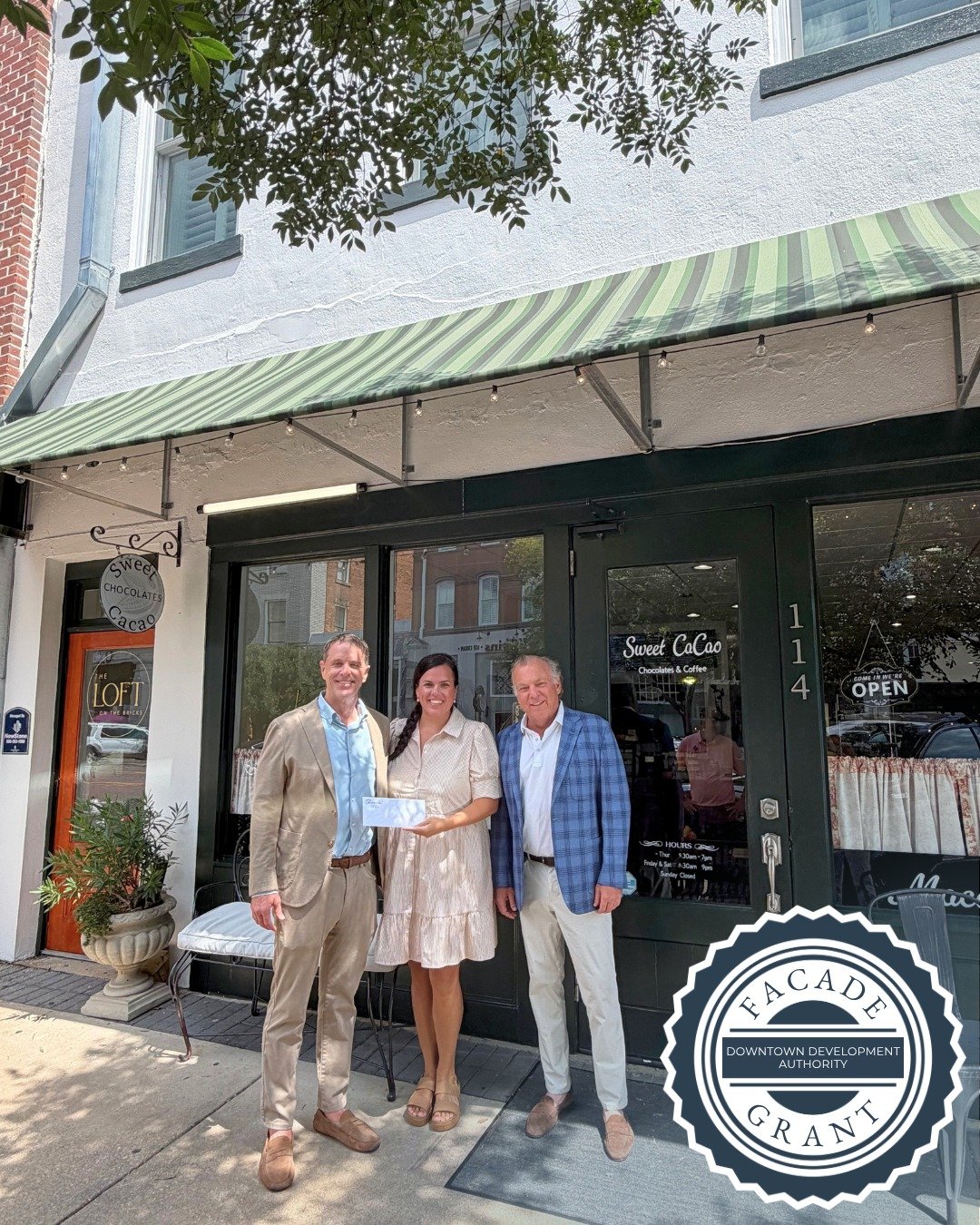 ✨ Investing in the heart of Downtown Thomasville! ✨

Yesterday, we were pleased to present The Downtown Boys with a Facade Grant check for the improvements completed at 114 N. Broad Street.

Through the Downtown Thomasville Main Street/DDA Facade Gra