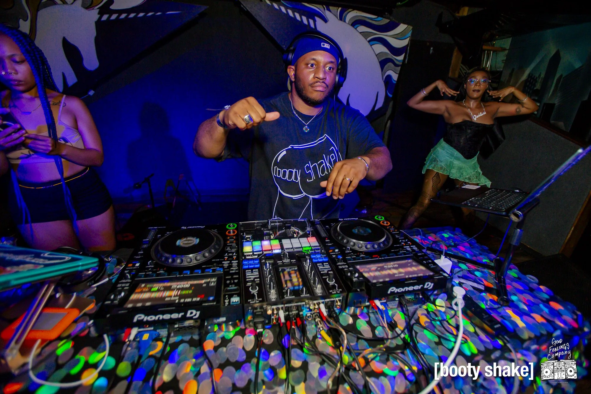 BOOTY SHAKE 8-22-25 LOGO-236.jpg