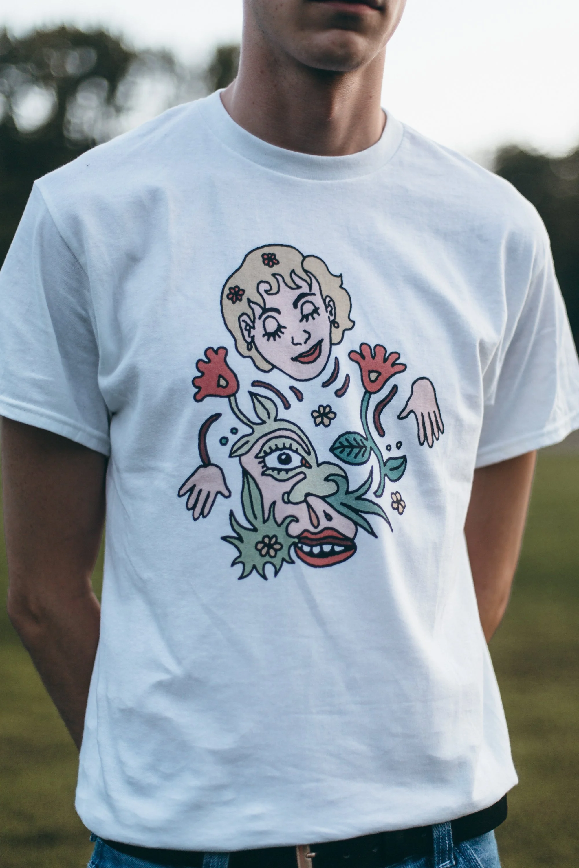 flower gorl tee