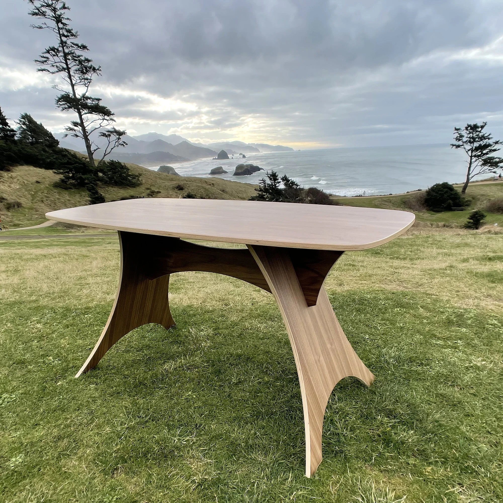 Desk Canon Beach.jpg
