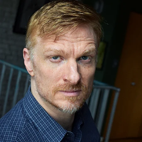 Erik Gloor is a professional UX Designer living in Chicago. When he’s not working, you might find him riding his motorcycle to a ball game.