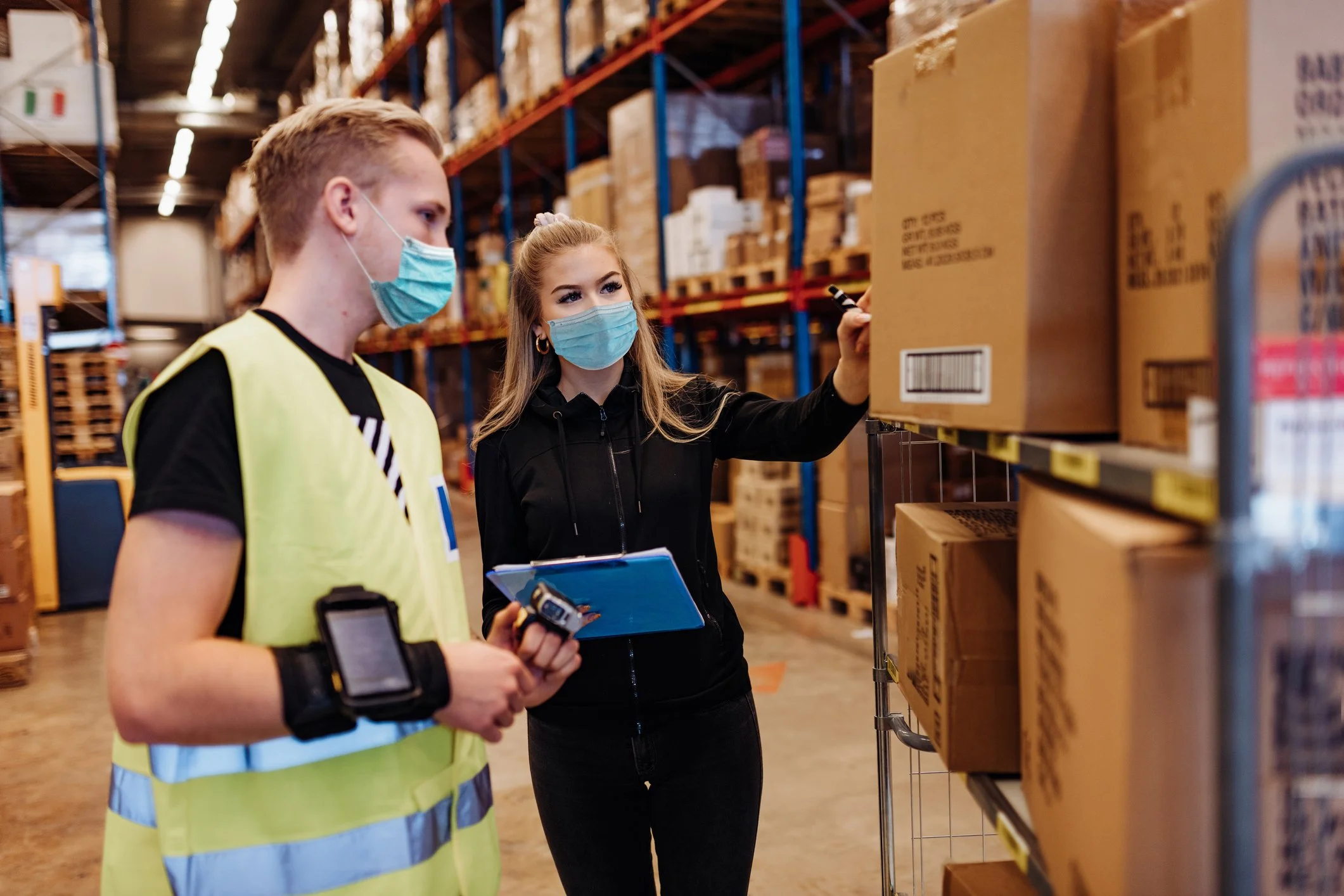 Manual Handling Training vs Moving &amp; Handling Training – The Complete UK Employer Guide