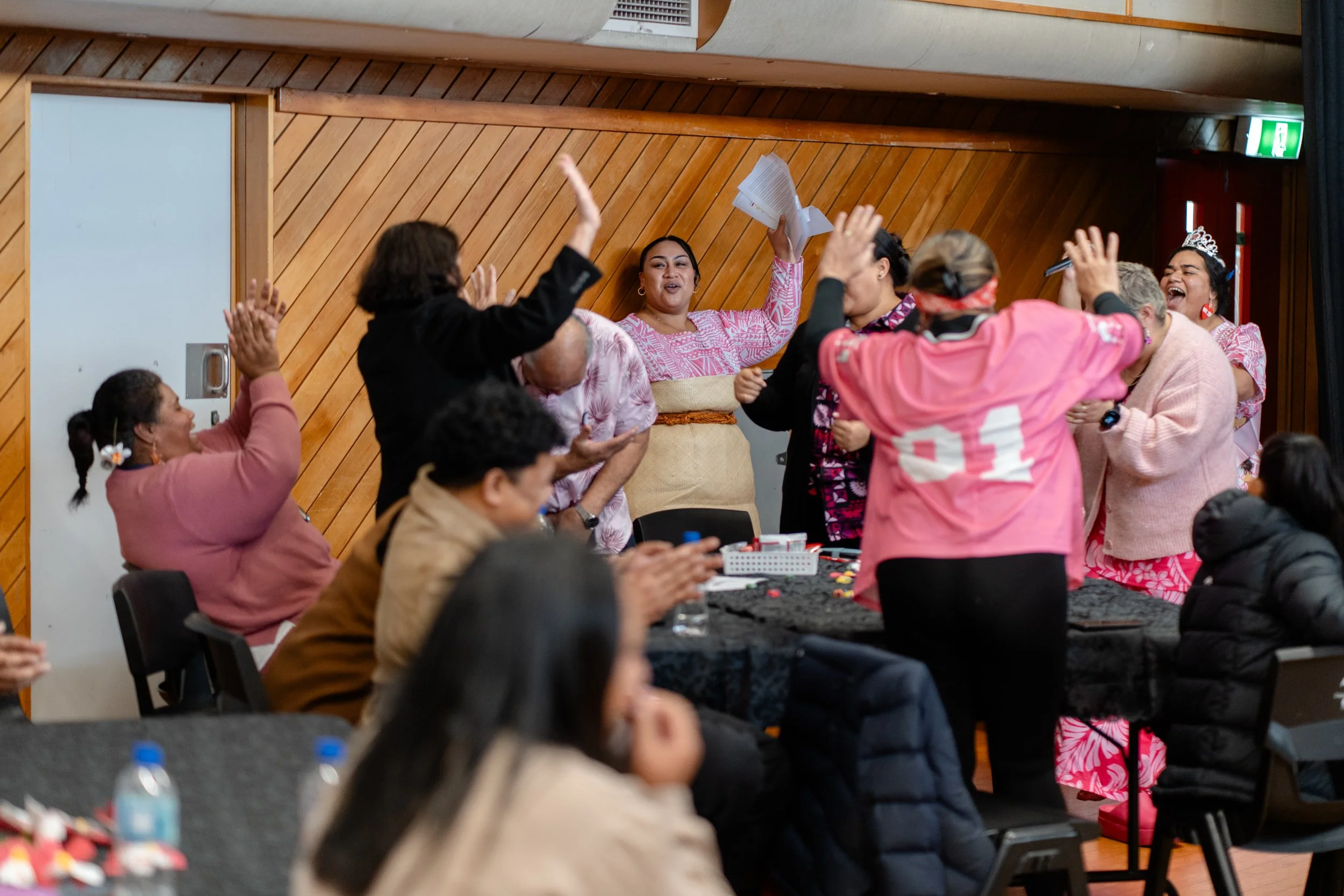 [Web Size] Staff Huddle-260821-098.jpg