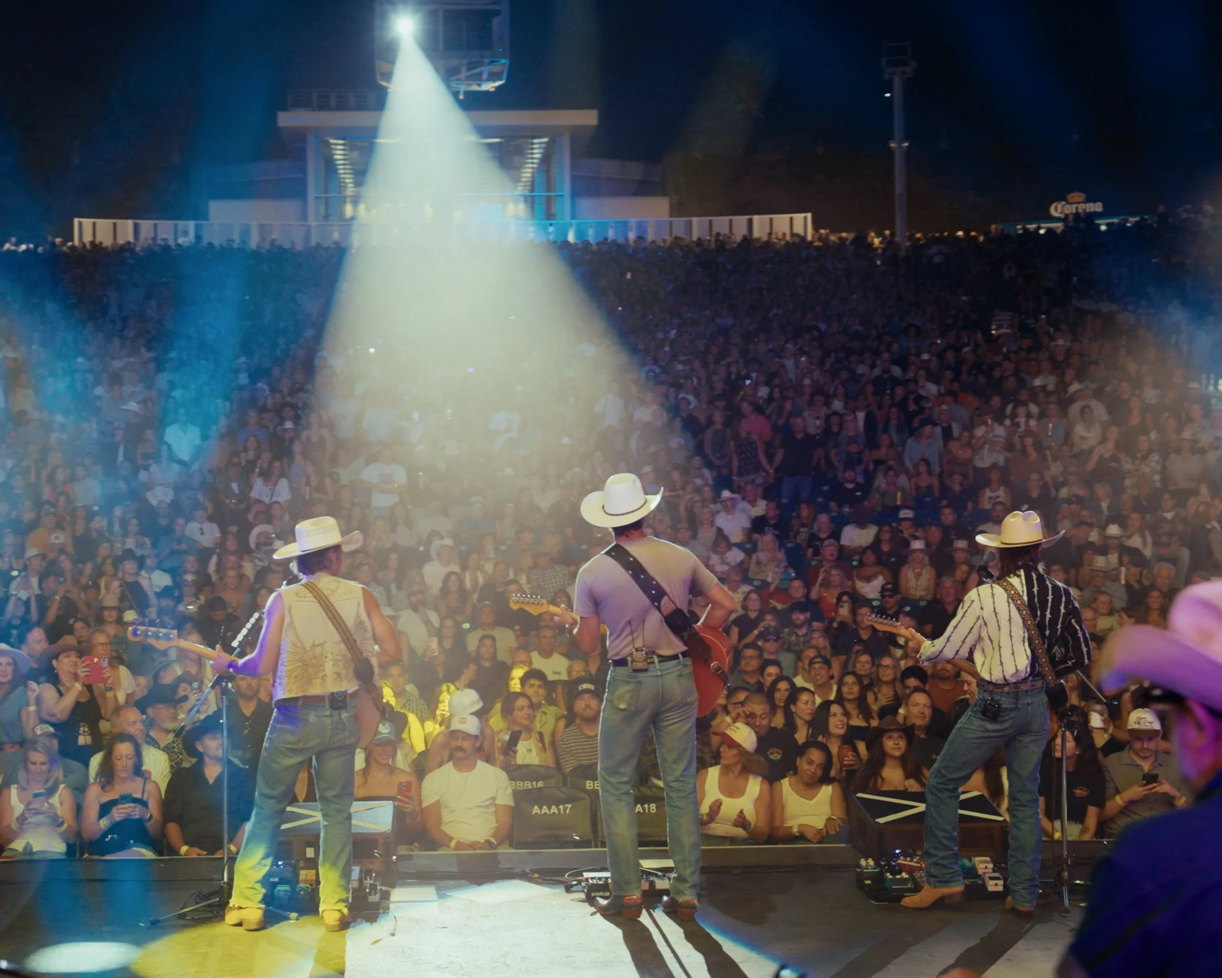 Midland in LA