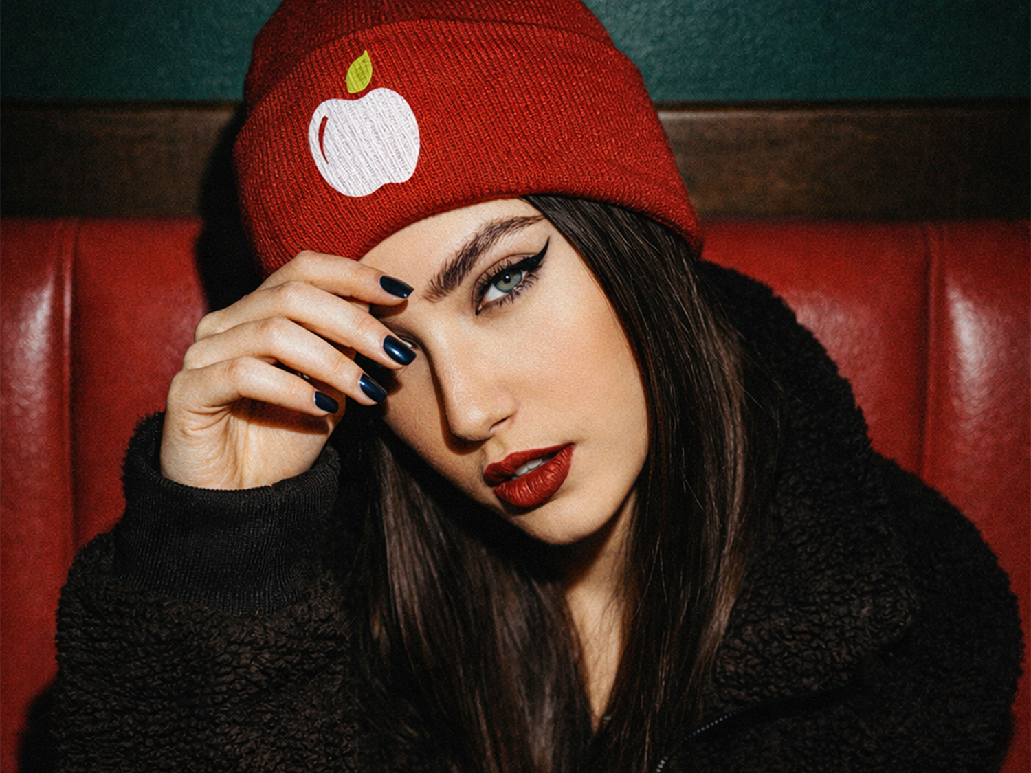 Applebee's Cozy Collection