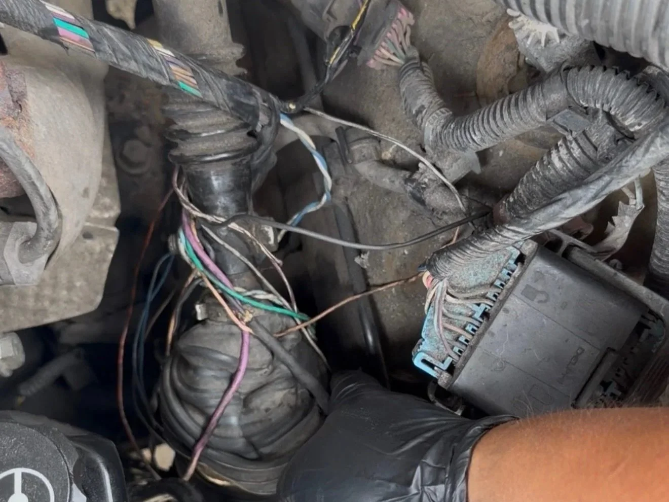 mobile mechanic in fort wayne fixing another mechanics mistake