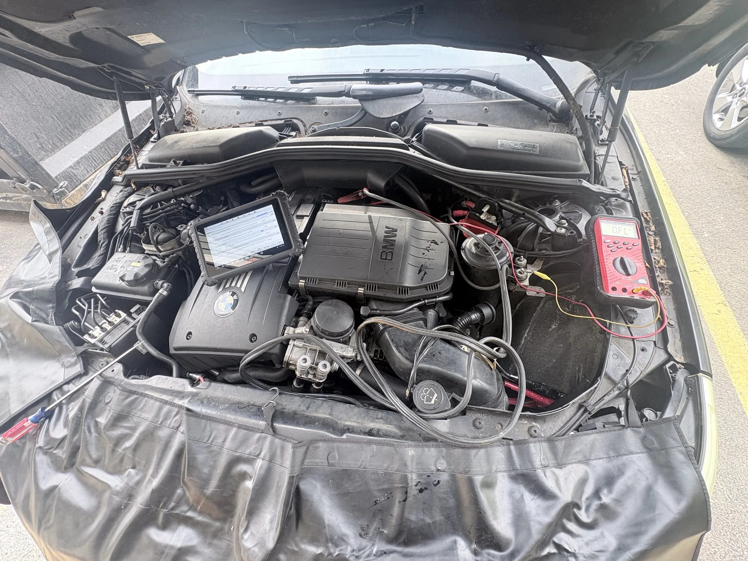 mobile mechanic in fort wayne performing fort wayne auto repair and mobile check engine light diagnostics