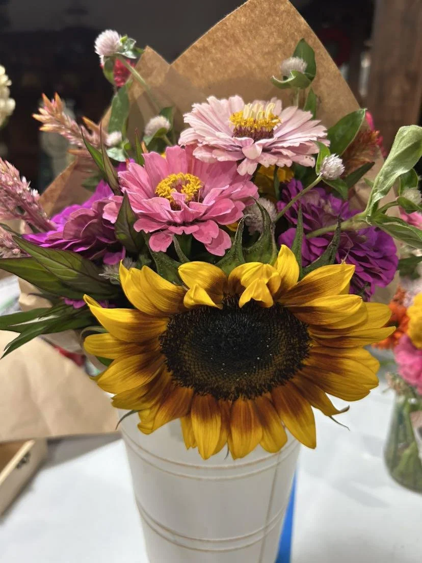 Flower Bouquet with Sunflower