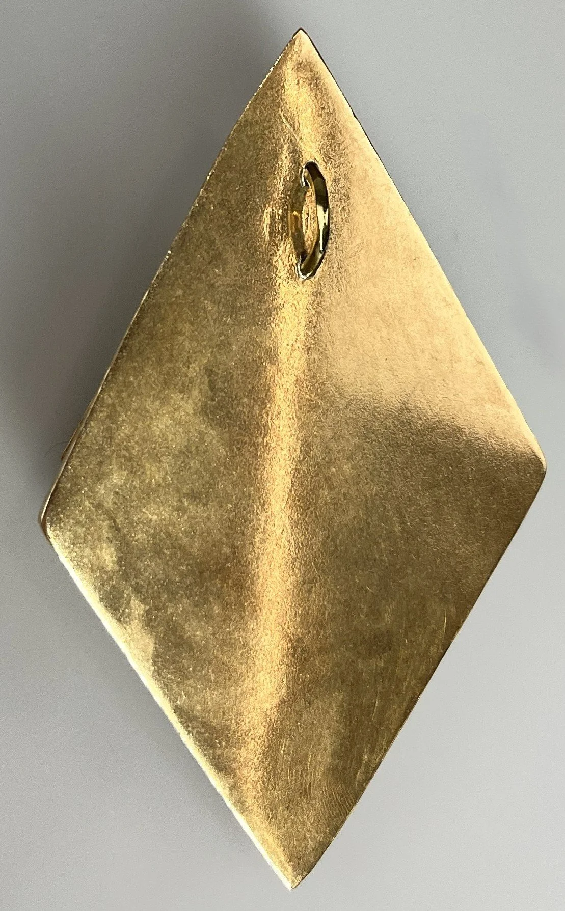 Hawa Brass and ceramic 2.5" x 1.5"
