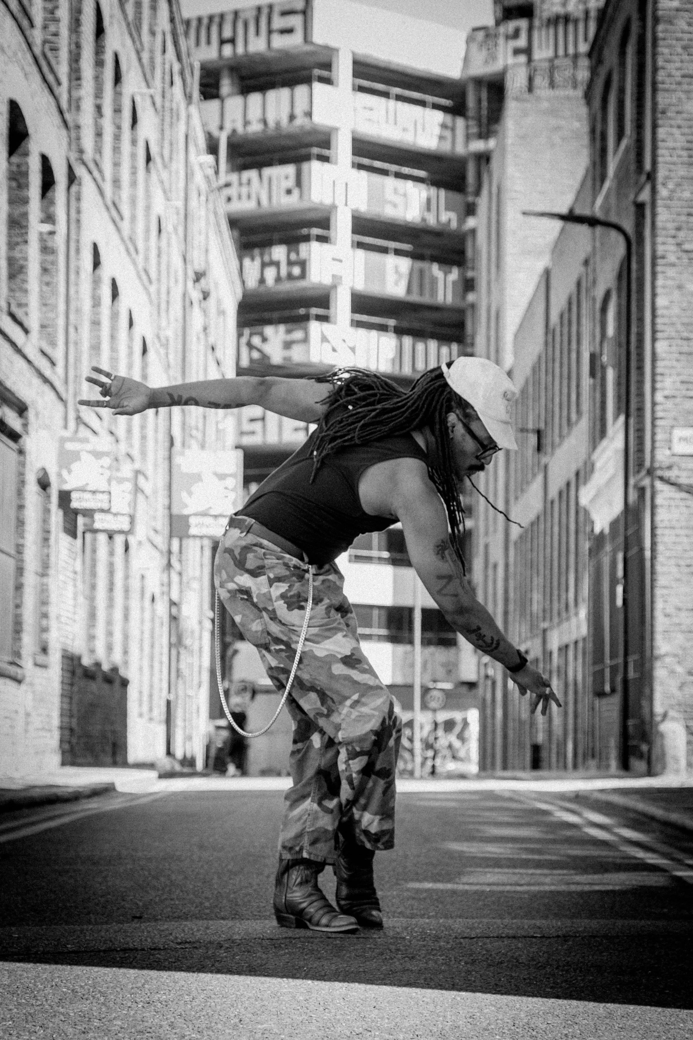 © 2026 LOWRI BURKINSHAW | Seye Adelekan | Musician, Gorillaz Bassist, Creative Coach