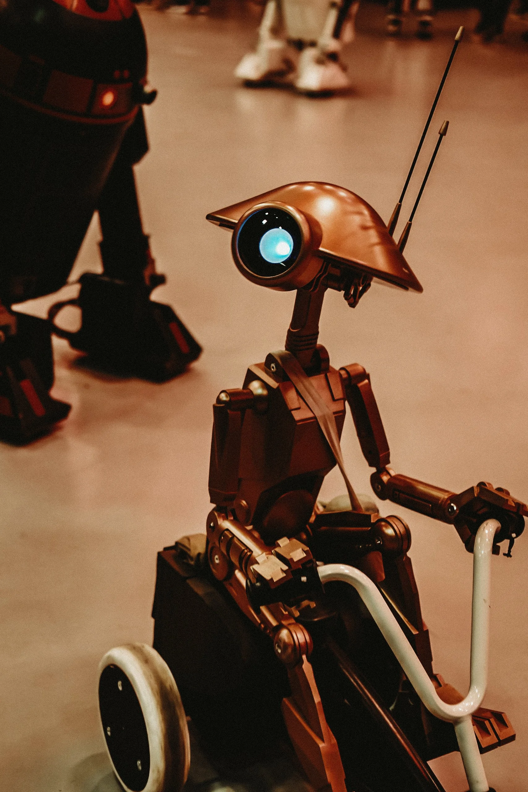 © 2026 LOWRI BURKINSHAW | Star Wars Droids at Pinewood Studios ' Futures Festival' 