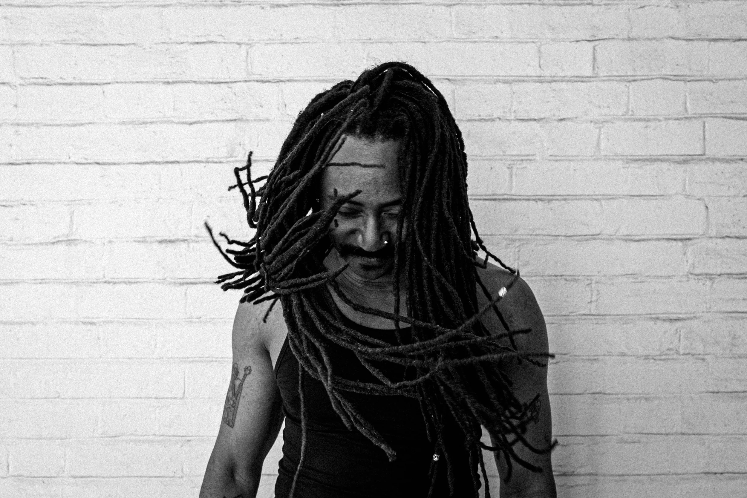 © 2026 LOWRI BURKINSHAW | Seye Adelekan | Musician, Gorillaz Bassist, Creative Coach