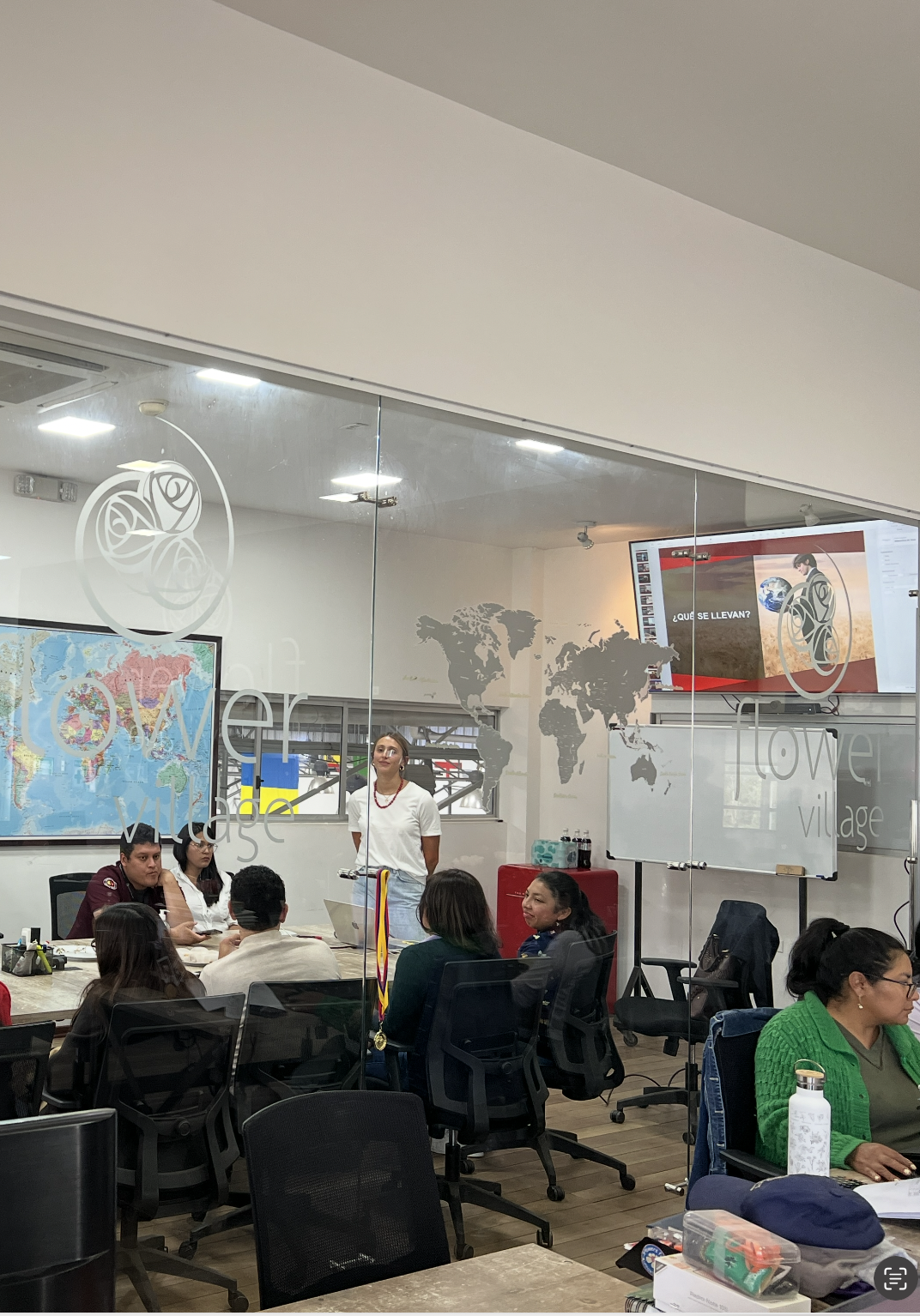 Taller empresarial de desarrollo personal (Flower Village) - Junio 2025