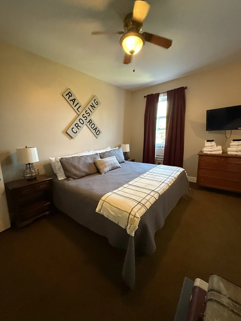 Railroad Family Room (Room 7)
King & Full Beds - Sleeps 4