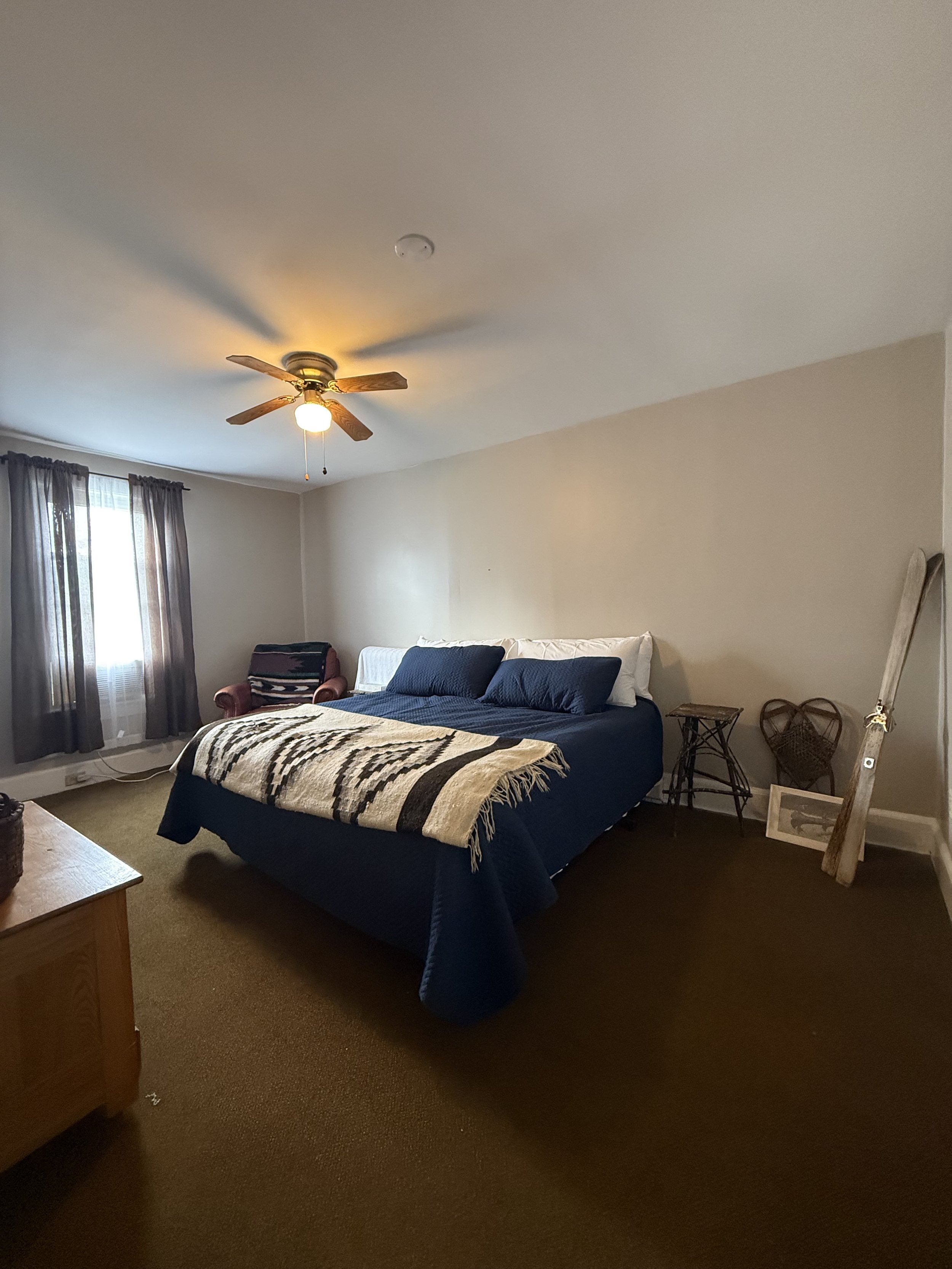 Adirondack Great Camp Room (Room 8)
King Bed - Sleeps 2
