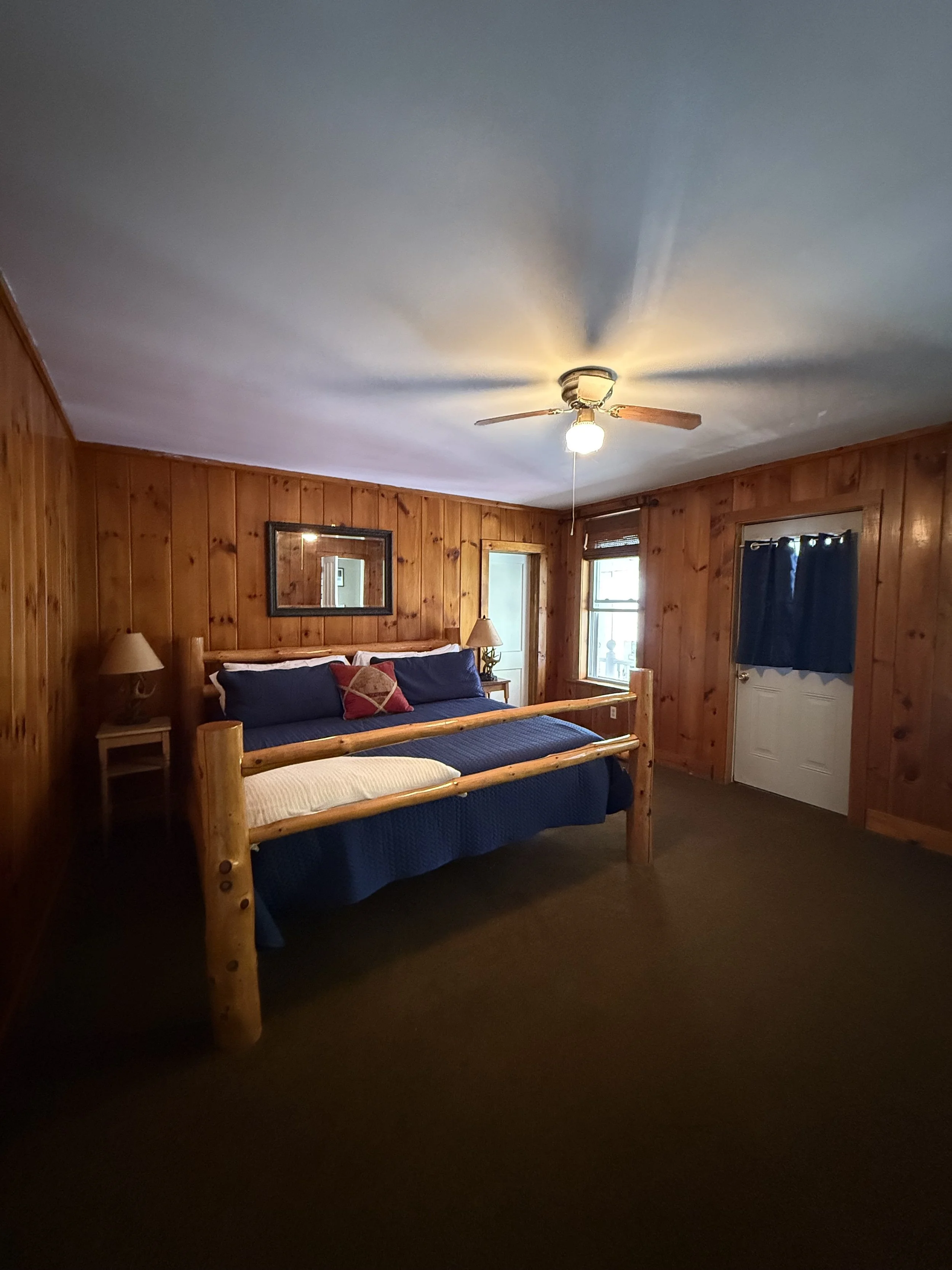 Great Camp Lodge Room (Room 12)
King Bed - Sleeps 2
Rooms 11 & 12 are adjoining