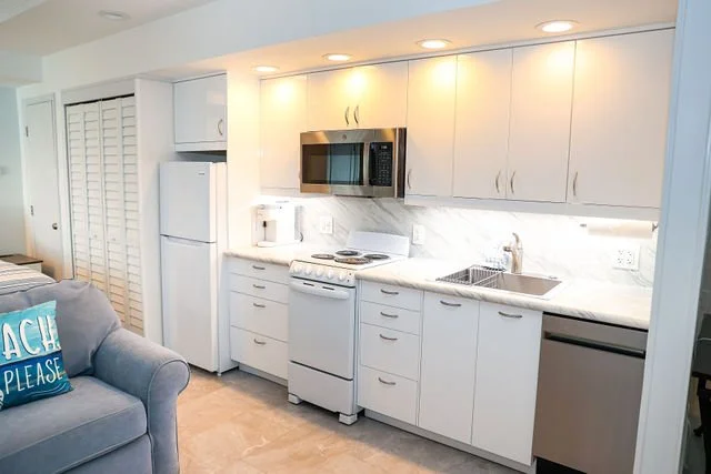 7C Full View Kitchen