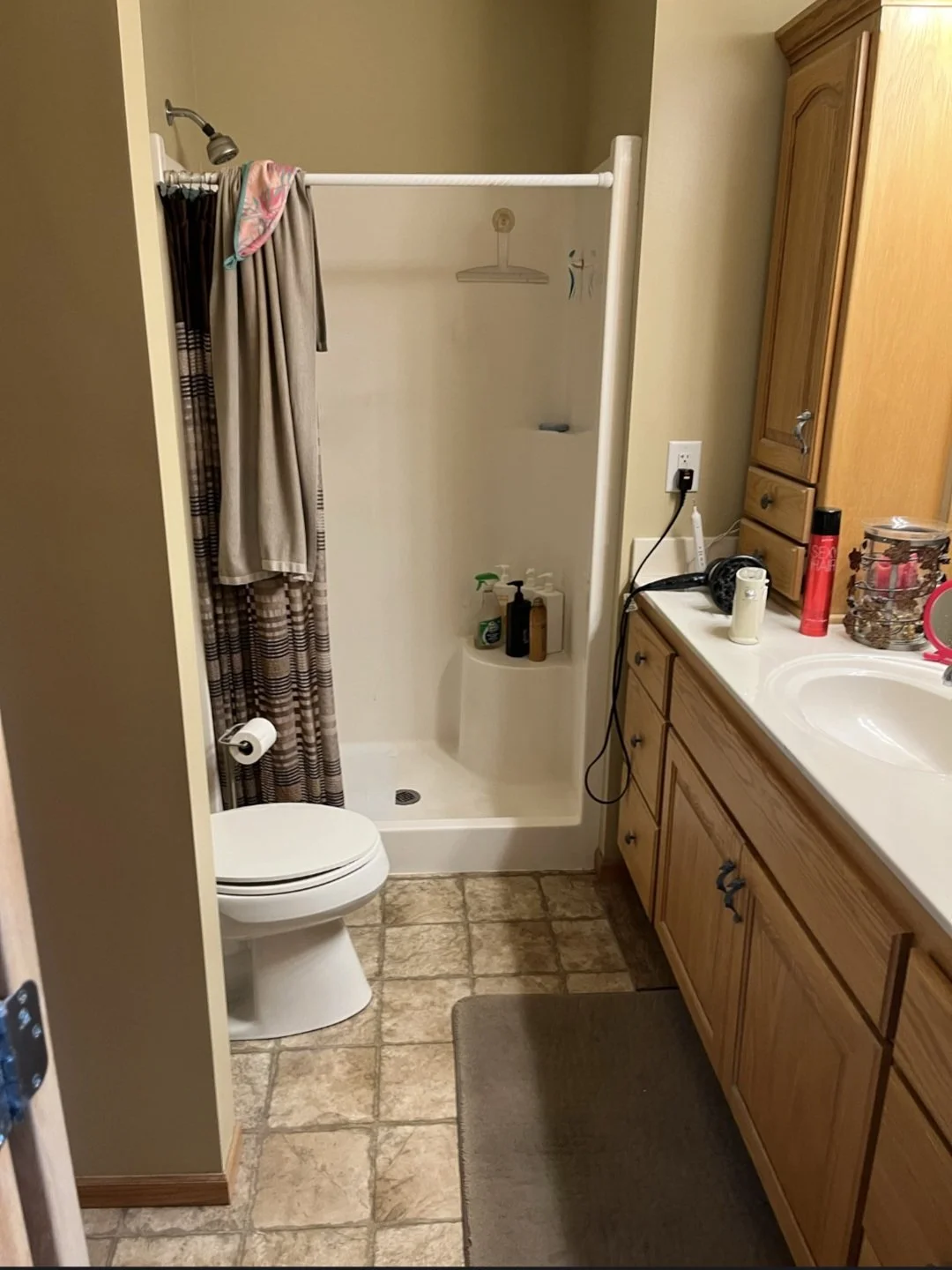 Frameless glass walk-in shower Hudson WI modern bathroom