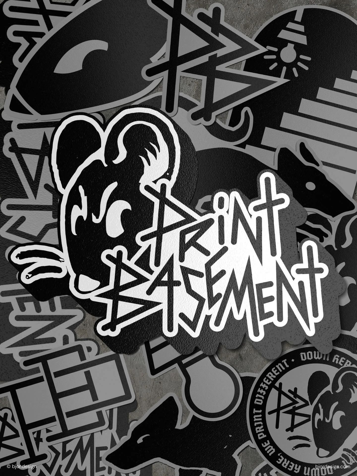 Down here we print different.
A fun non corporate, not &lsquo;safe&rsquo;, all genuine brand design + environment for those who do things their way
🐀
#branddesign #printdesigner #wallwrap #enviornmentaldesign #brandidentitydesign