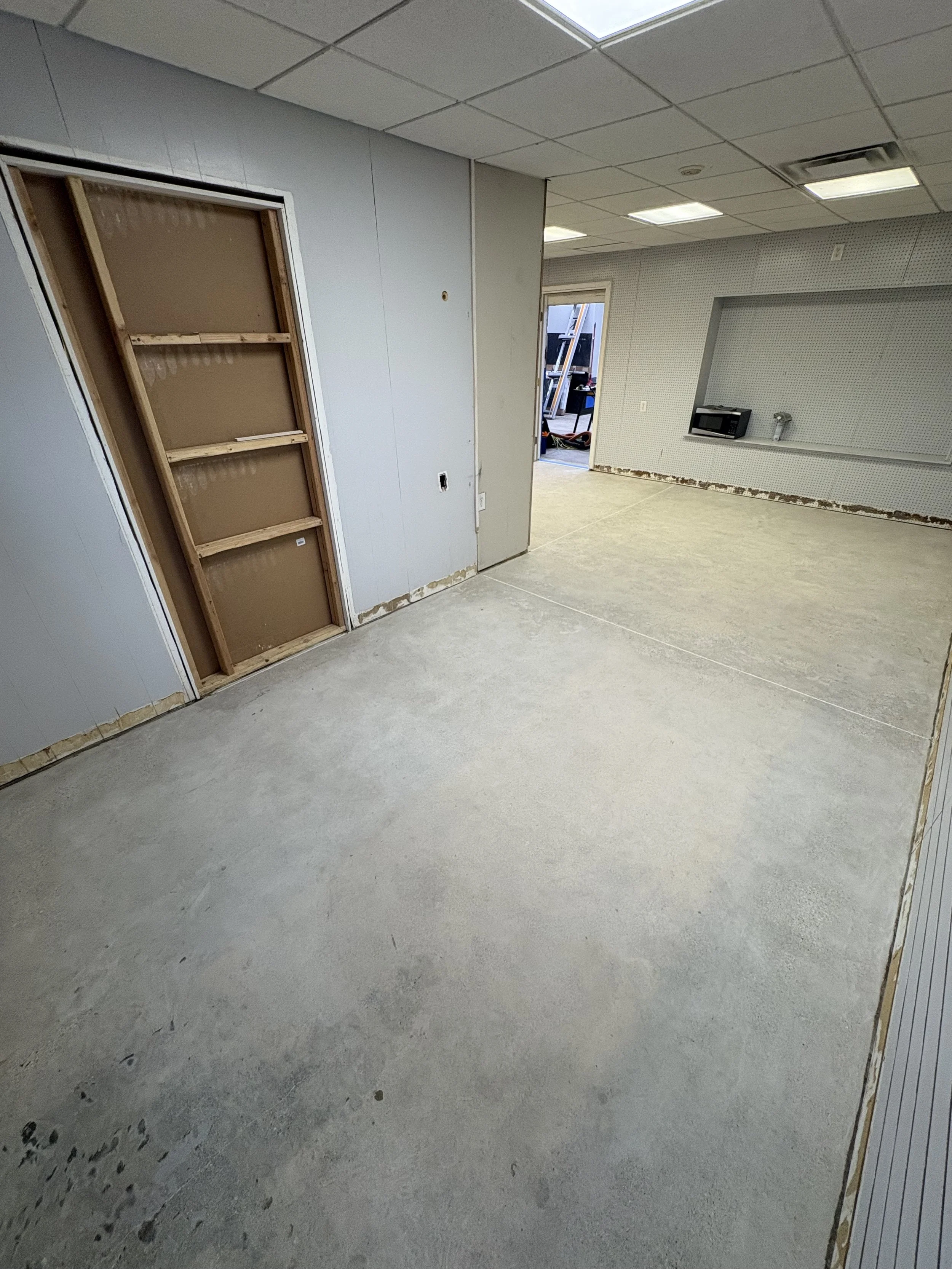 Commercial Metallic Epoxy Before