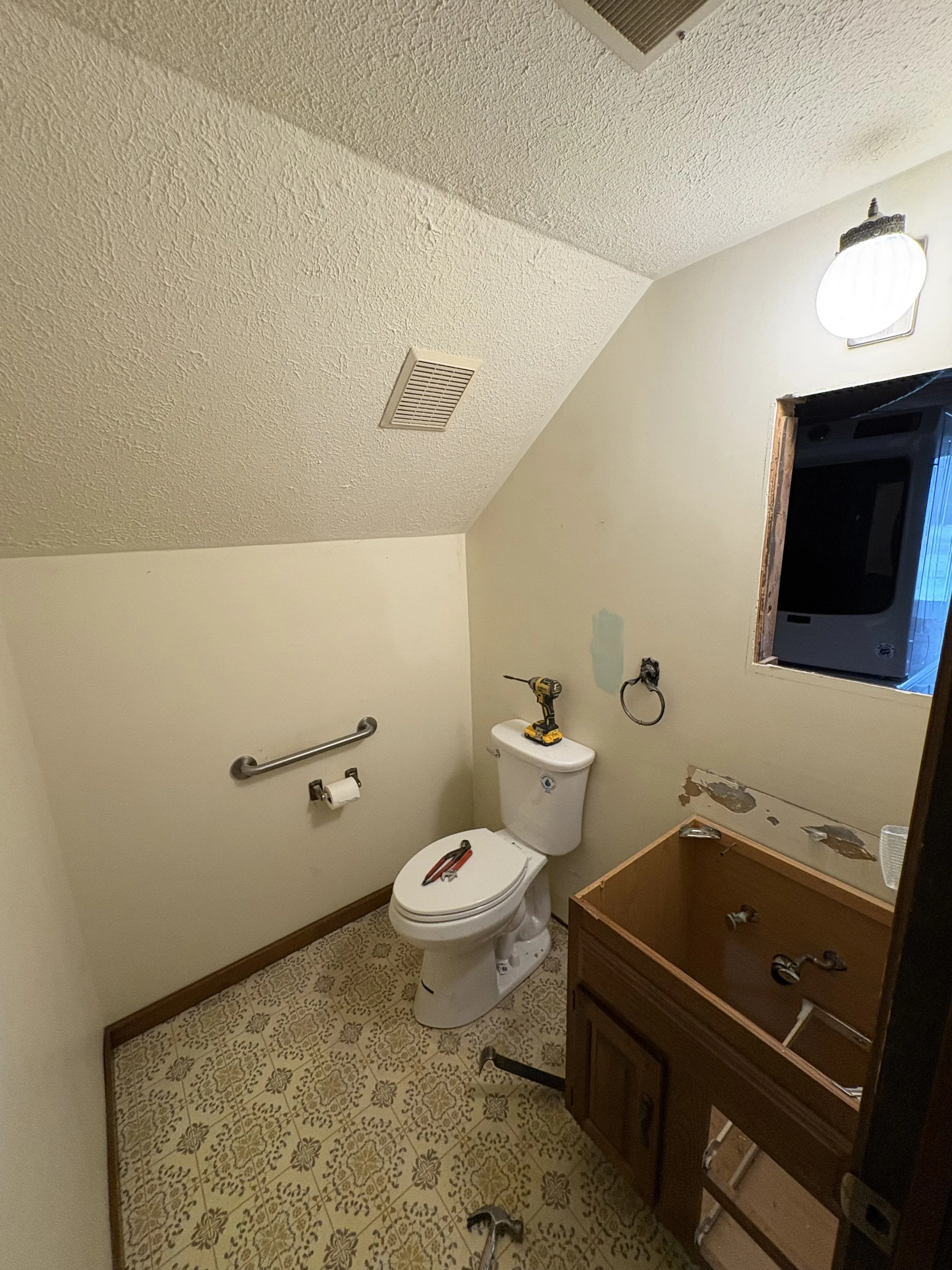 Bathroom Remodel Before