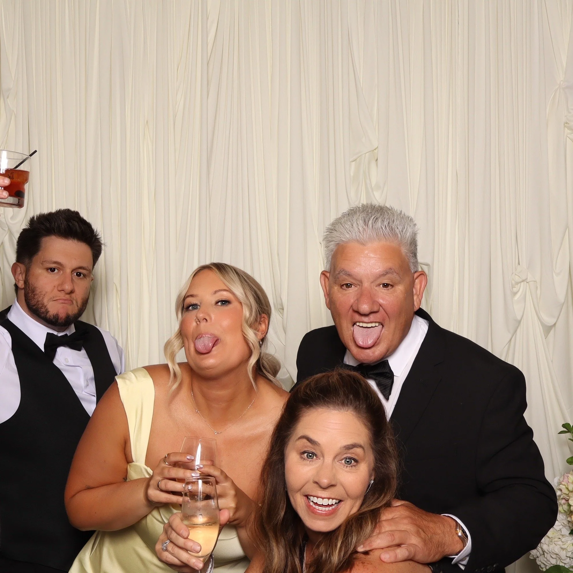 Manuela_Jacobs_Wedding_0012_photo.jpeg