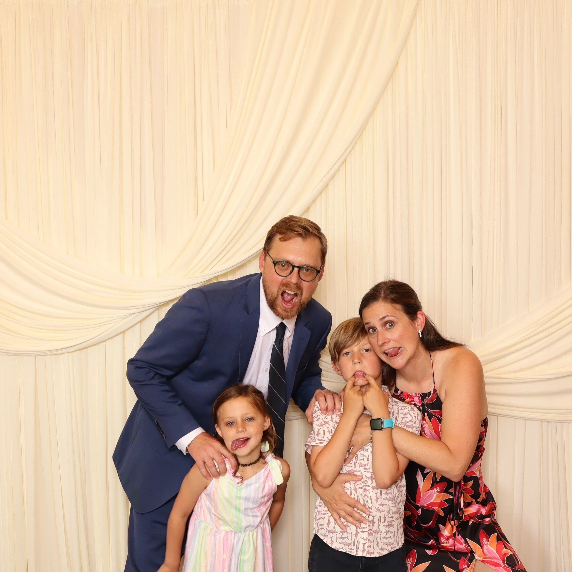 Ellyn_Sebastiens_Wedding_0020_photo.jpeg
