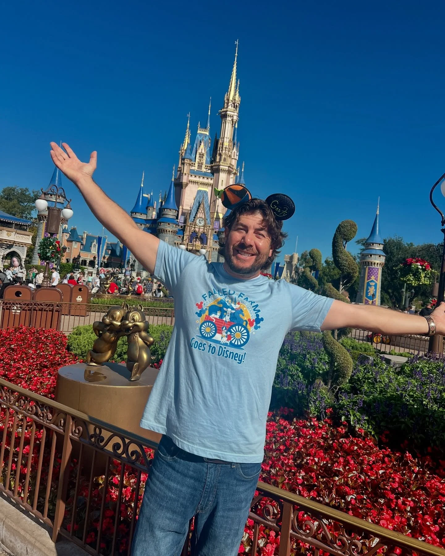 Catching up because the holidays were crazy!

Bryan and I snuck off to Disney last month and are just now getting around to posting. It was a lot of relaxing, a LOT of eating, so much walking, and giving our brains a break for a few days. Check the c