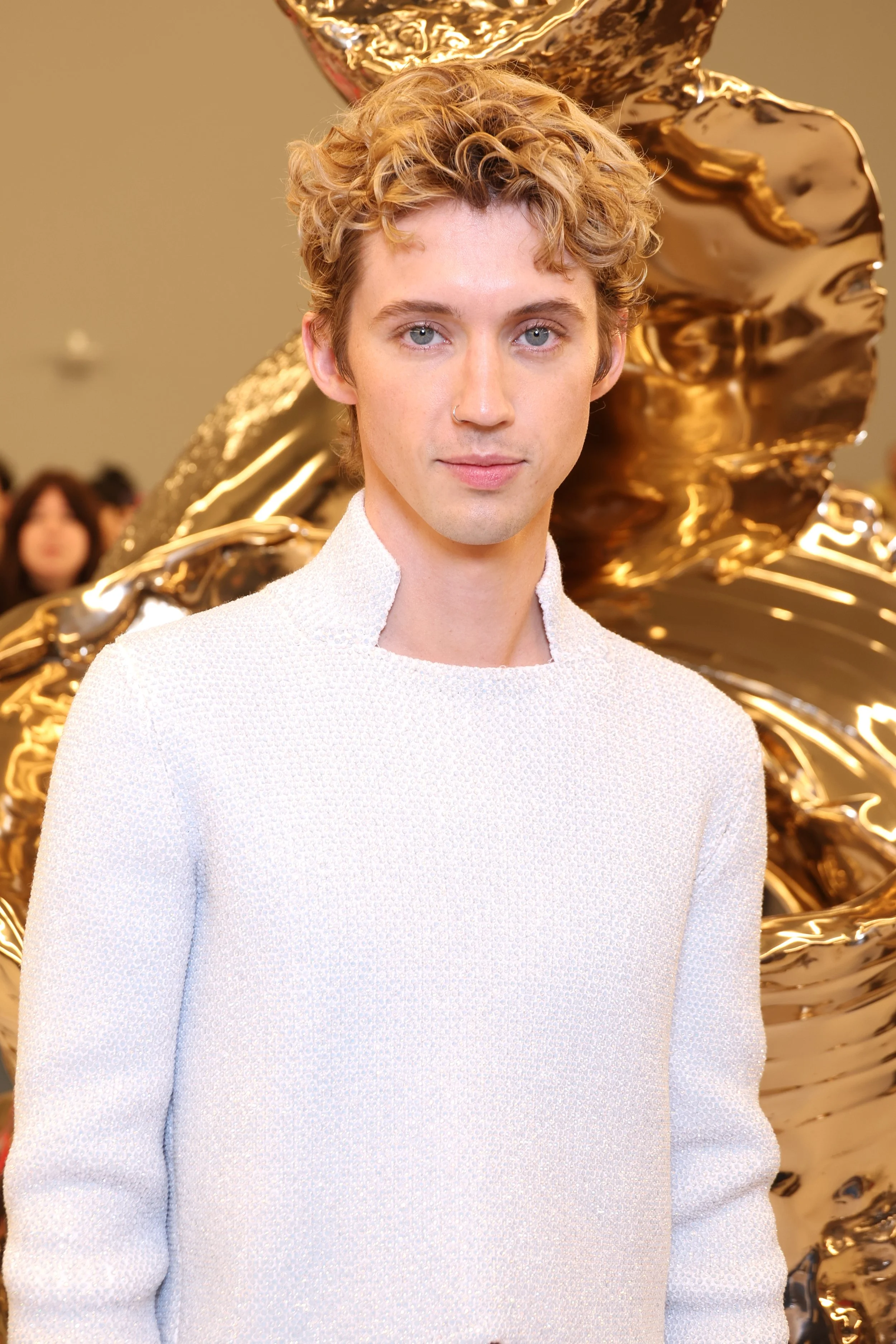 Troye Sivan Loewe 
