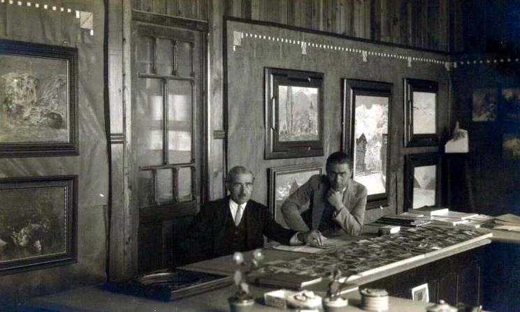 

L'interno della seconda sede della Bottega d'arte alpina