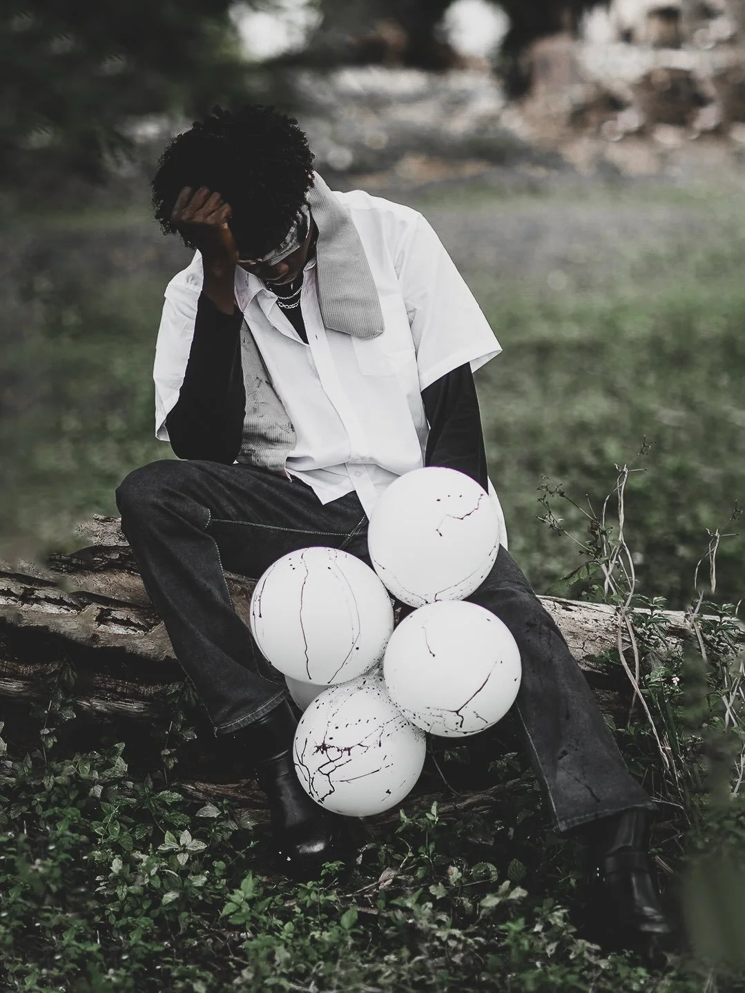 Familiar Ache

#NOIRHAVEN ARCHIVE 01
Artwork by @robertoxch 
Shot by @delton_b_
Song : this will destroy me by @myhead_isempty