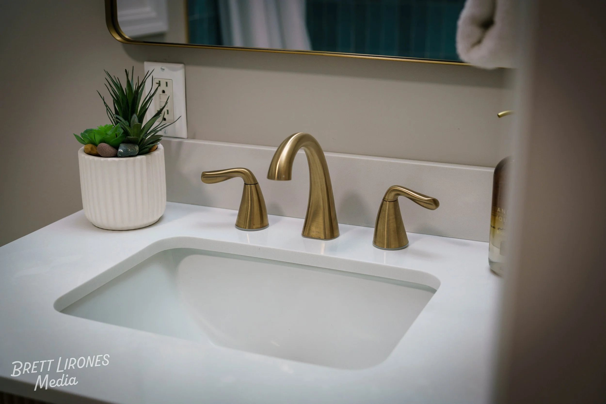 Watermark_web_A7R00772.jpg